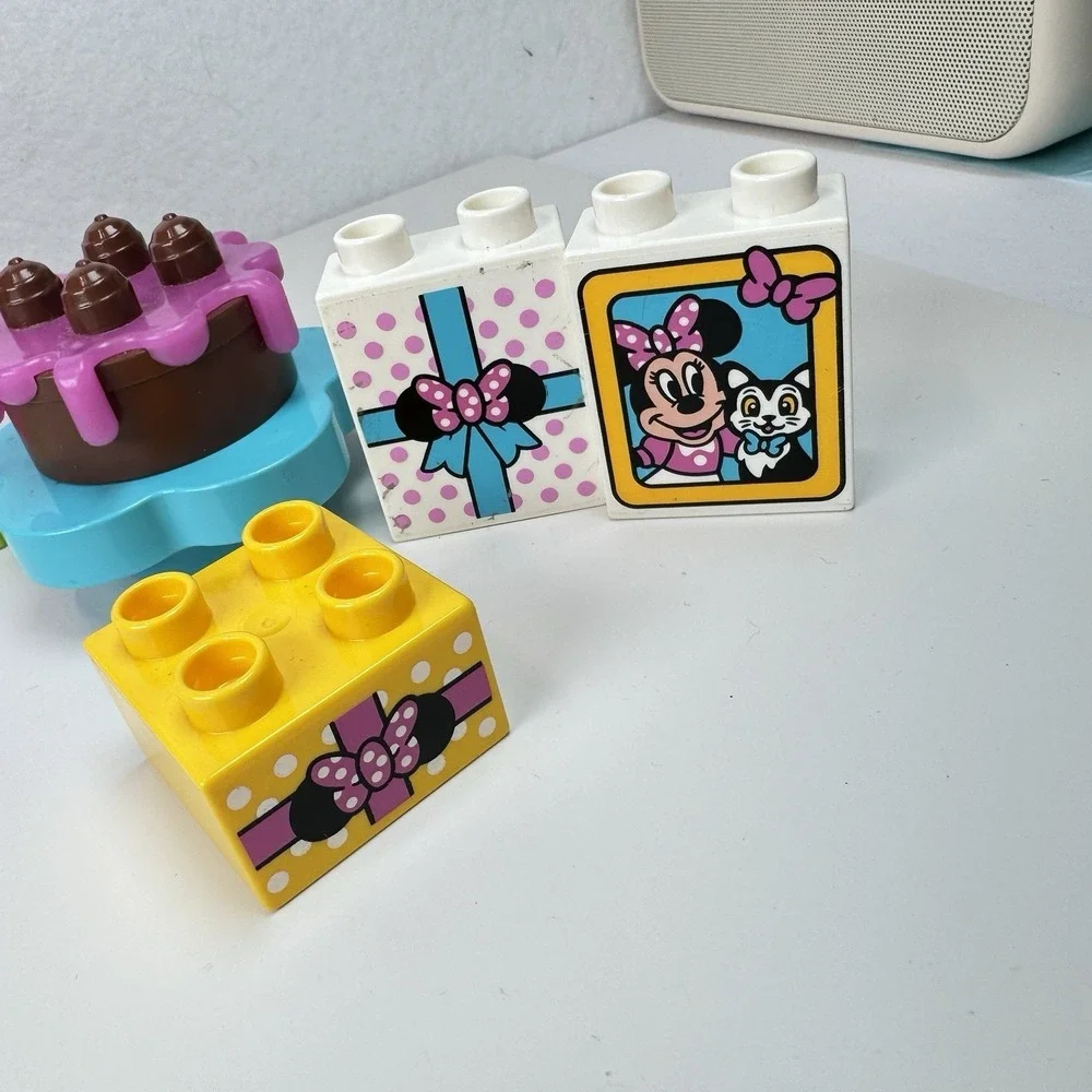 Lego Duplo Disney Junior 10873 Minnie's Birthday Party Complete Minnie Mouse